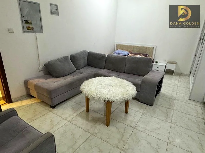 استوديو في القلايع / الشارقة / يشمل الفواتير631713012794901129