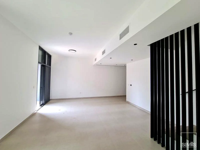 منزل متصل فسيح | أنيق | ببركة سباحة خاصة63654747012995112