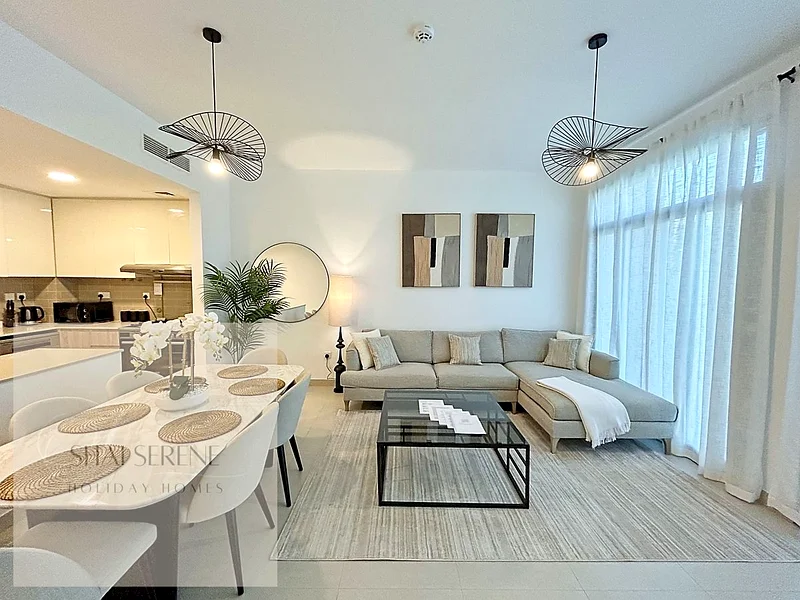 Bright | 4 plus Maids Townhouse | Furnished | Bills Included63828470413186111