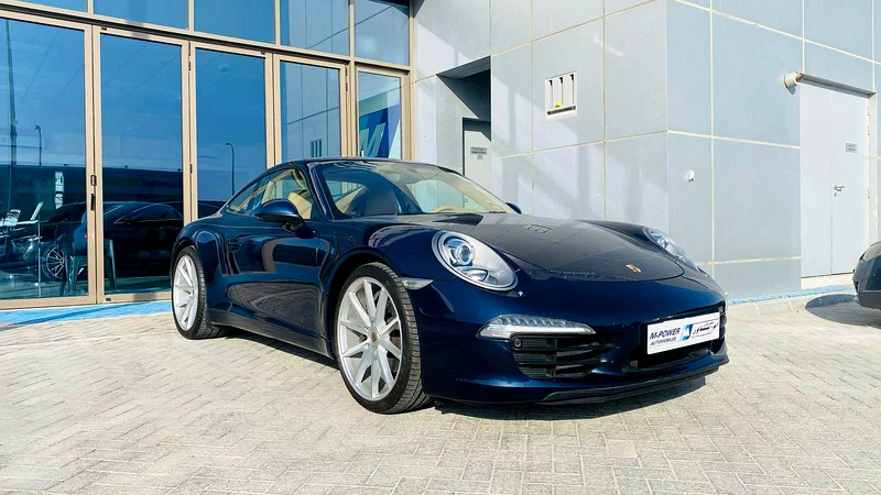 Porsche 911 Carrera under warranty with full service history for GCC63398649596418118