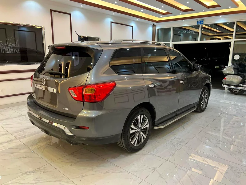 Nissan Pathfinder 2018 GCC original paint63148166583554112