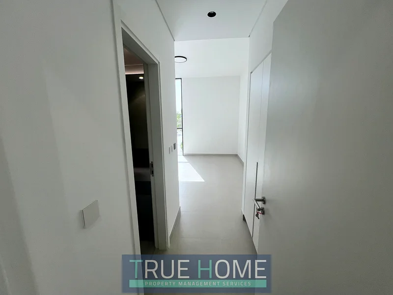 شقة مكونة من 4 غرف نوم للإيجار في روبينا مسعار63157889196034112