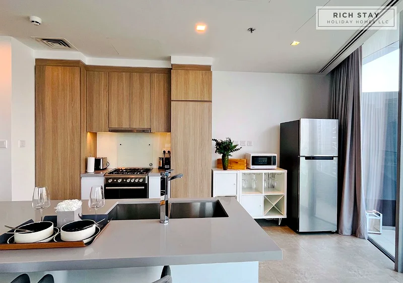 Spacious 1BR | 2 Balconies | Full Marina & Sea view | Low-floor63817693993602114