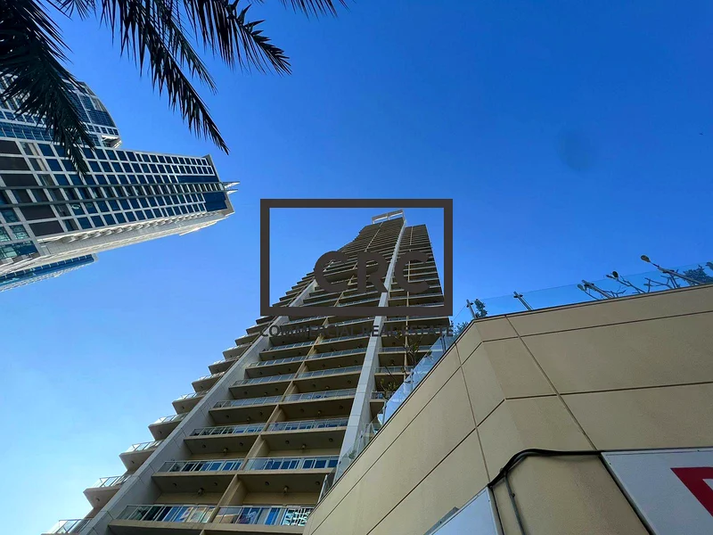 محل تجزئة للبيع | مجهز بالكامل | DMCC63186215814402114