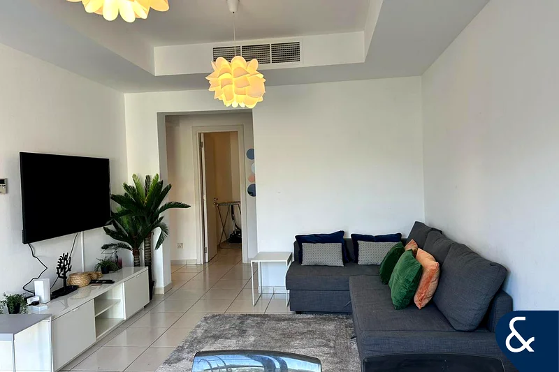 Furnished | Type 4M | Lake View63728817627011114