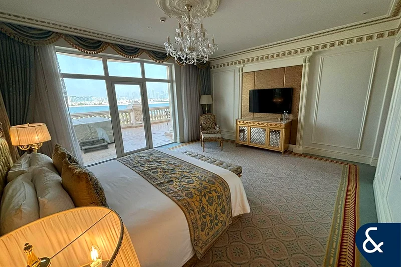 Raffles | Prime Investment | Hotel Room63230147634947112
