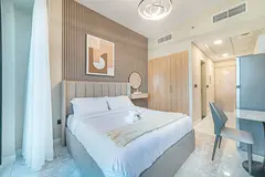 WEROVA - Modern Urban Studio with Skyline Views | Move In Ready