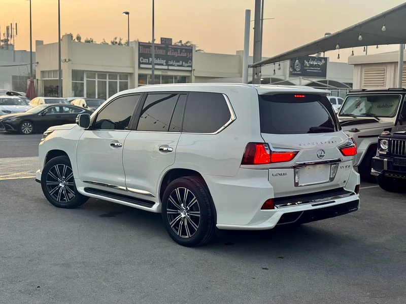 Lexus LX570 201063156991995521113