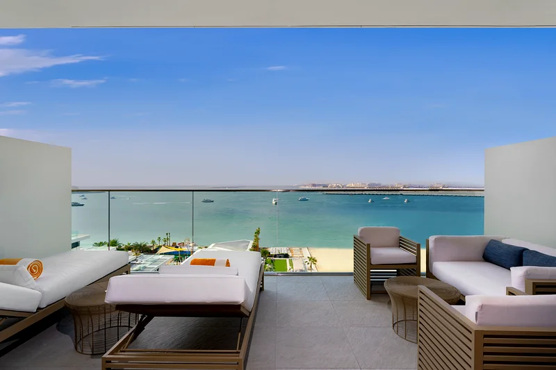 Luxe Sea View63237581911937113