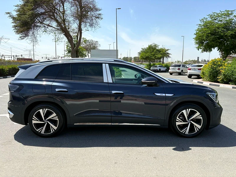 ID6 - 2022 - 1300 km ONLY - 7 Seater - BRAND NEW  - CHINA SPEC63152289889283114