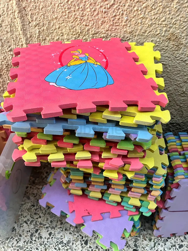 Kids play mat