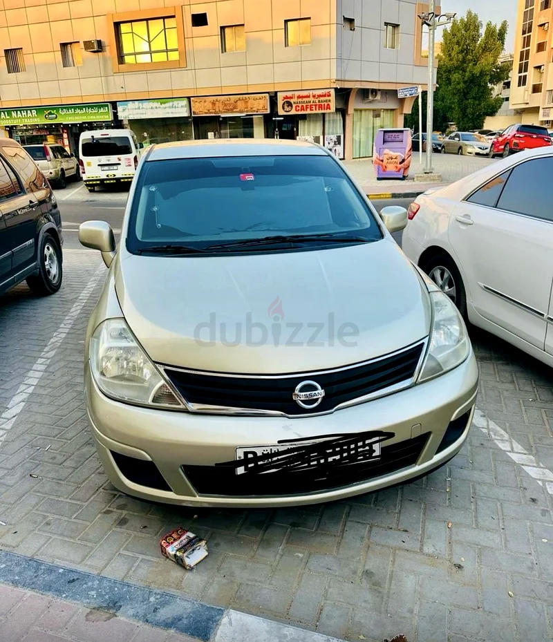 Nissan Tida 201263156990856961113