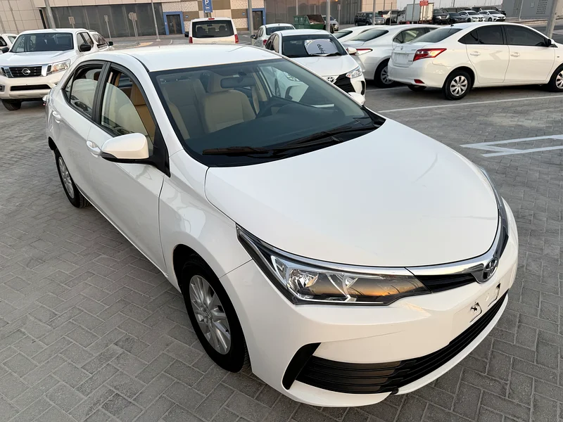 TOYOTA COROLLA SE 2.0L (( 2019 )) Gcc ..,63147210863107111