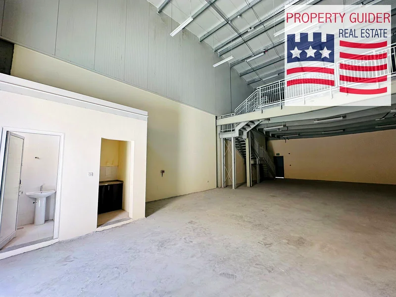 3121 SQFT 290 SQMTRS WAREHOUSE WITH MEZZANINE AND OFFICE TOILET63164780137731112
