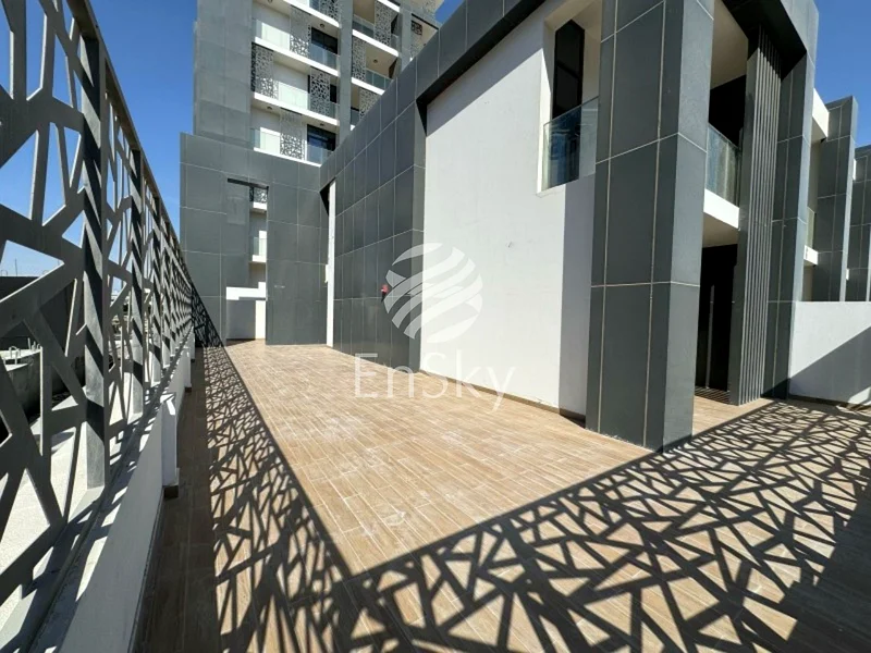 3 غرف نوم + خادمة | وحدة زاوية | فناء كبير | أكبر قطعة أرض63172205468673111