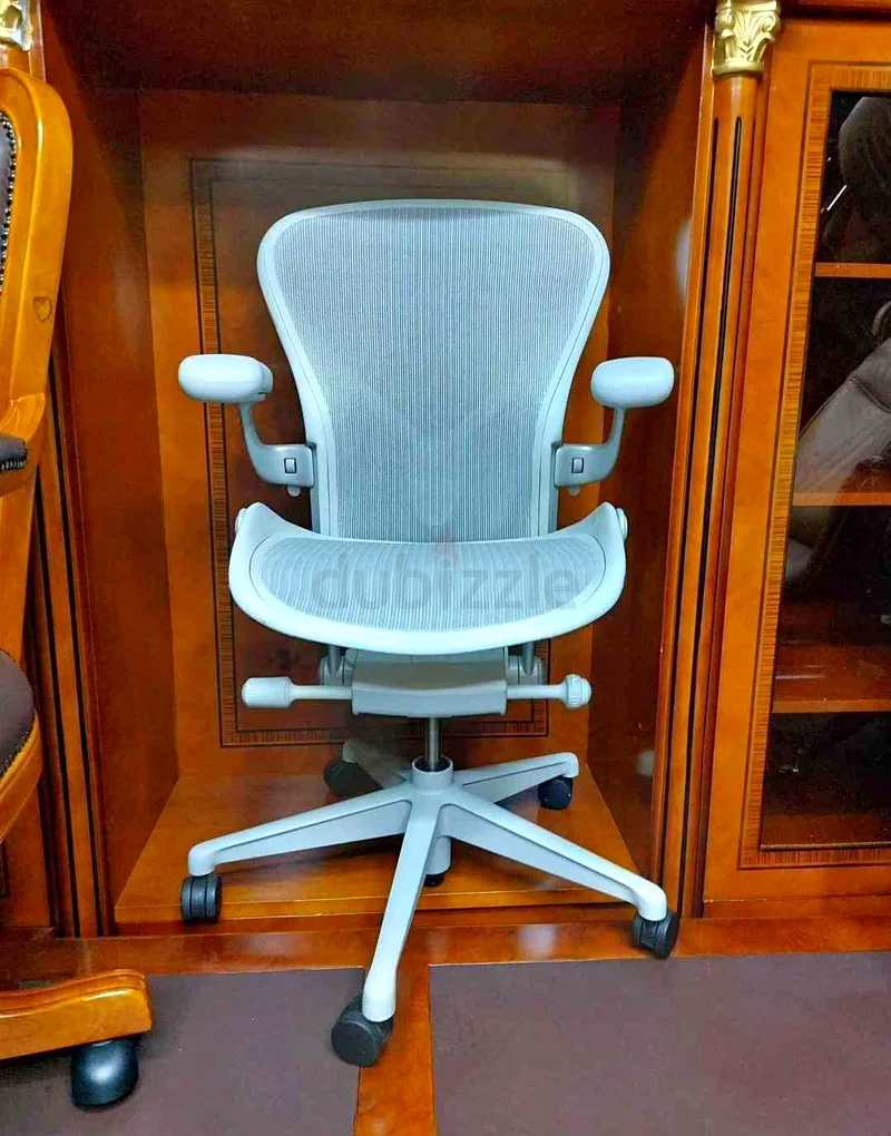 Herman miller office chair for sale in full options63216835241731111