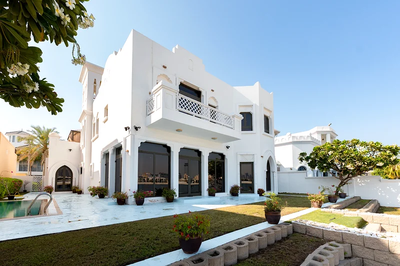 Exclusive 5BR Palm Villa w/ Private Pool and Beach63832012828289112