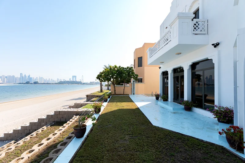 Exclusive 5BR Palm Villa w/ Private Pool and Beach63832012828289113