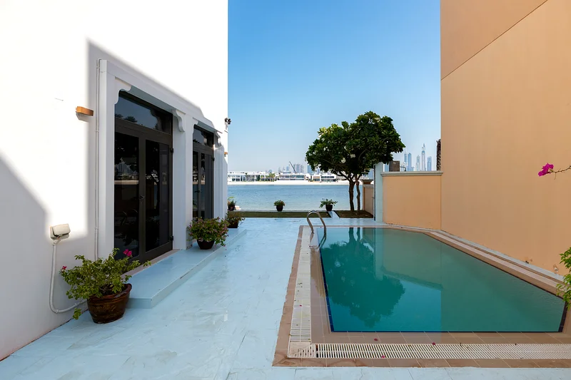 Exclusive 5BR Palm Villa w/ Private Pool and Beach63832012828289111