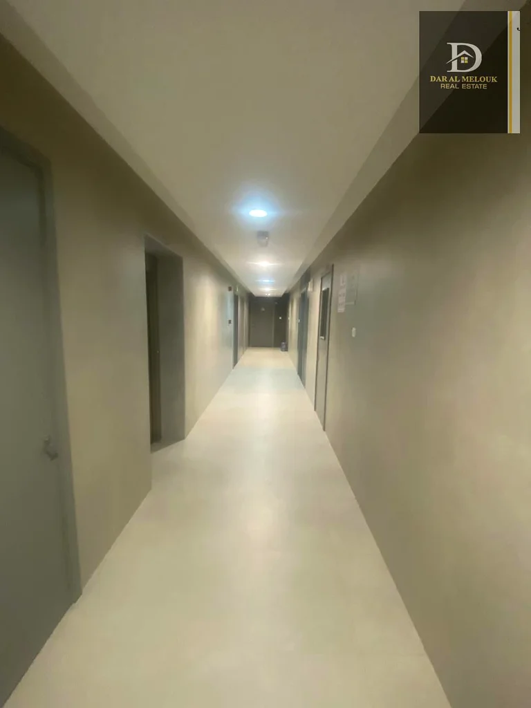 For sale in Sharjah  Muwailih area (Al Falah)  Commercial and residential building, area of ​​5,265 square feet  A very special location on Shar Jar63195597624577113