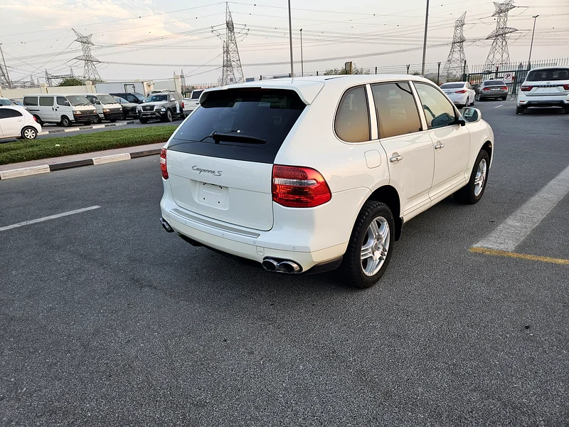 PORSCHE CAYENNE S V8 JAPAN IMPORTED63145815380481114