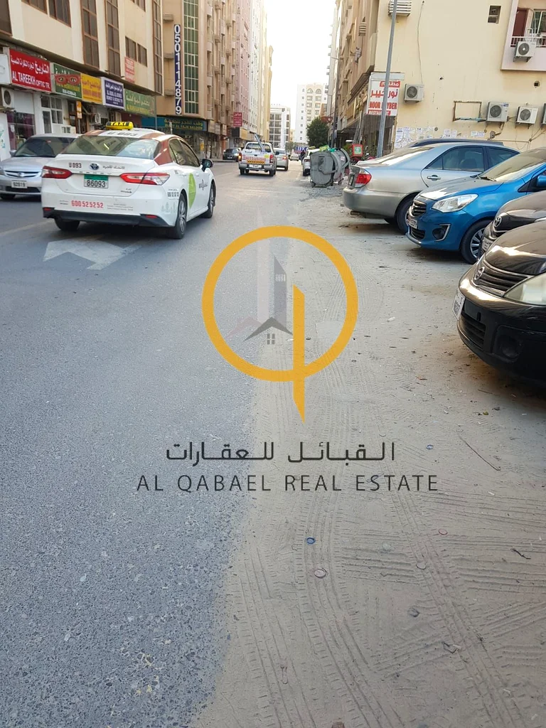 للبيع، أرض مميزة في البطينة. قطعة تقع في الزاوية وموقعها ممتاز بسعر معقول جدًا.63183235737603112