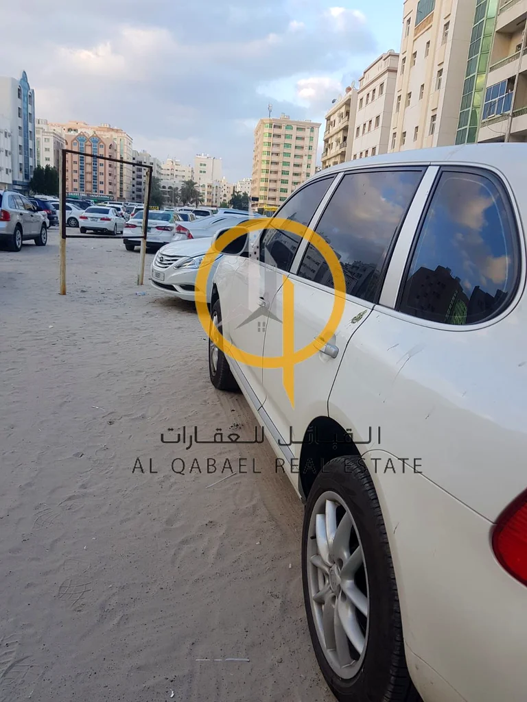 للبيع، أرض مميزة في البطينة. قطعة تقع في الزاوية وموقعها ممتاز بسعر معقول جدًا.63183235737603111