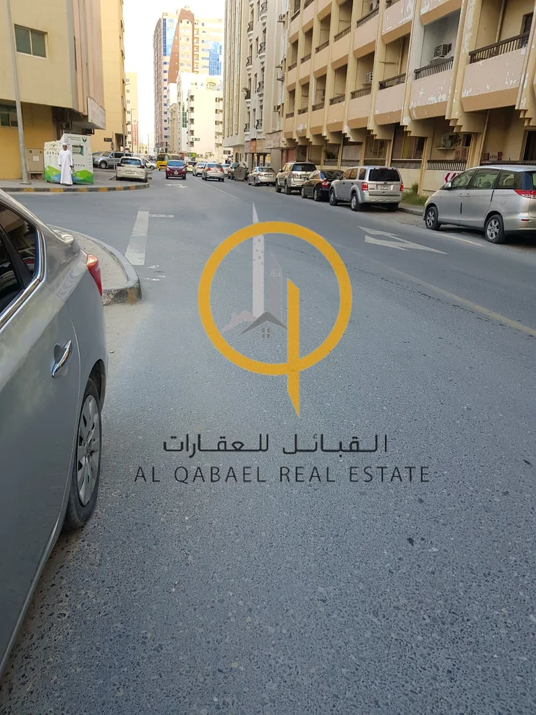 للبيع، أرض مميزة في البطينة. قطعة تقع في الزاوية وموقعها ممتاز بسعر معقول جدًا.63183235737603113