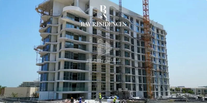 High floor I Sunset side I Handover July 202563864924567683114