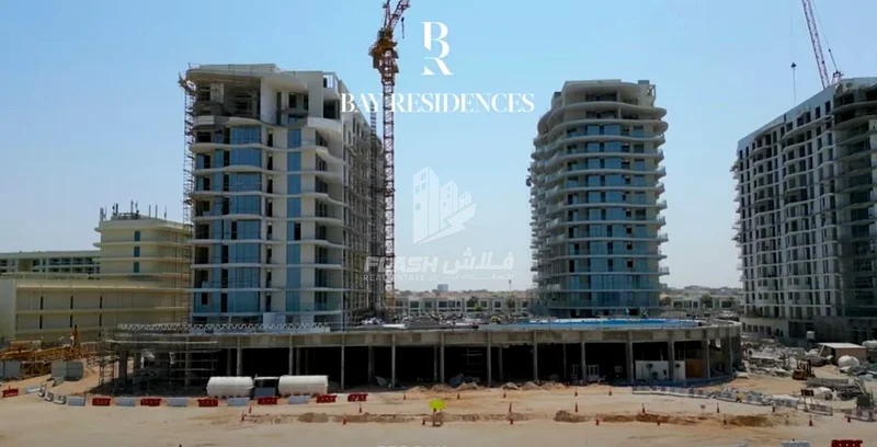 High floor I Sunset side I Handover July 202563864924567683113