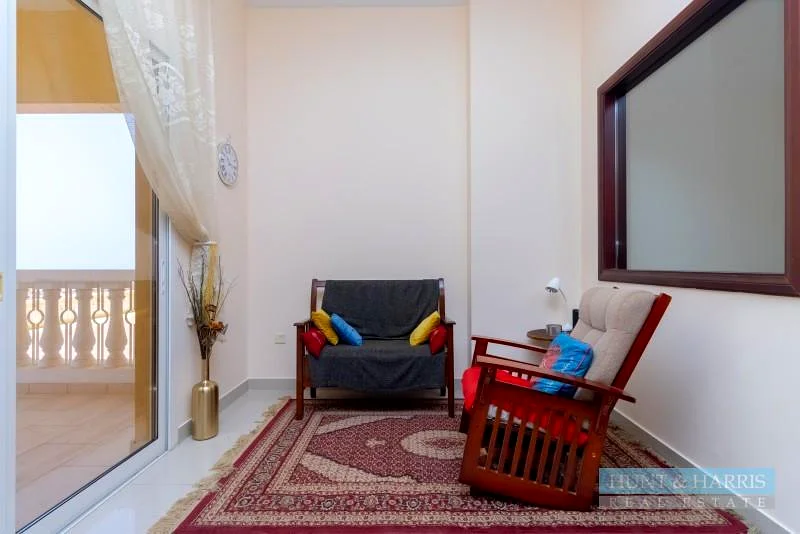 ستوديو مع إطلالة على البحر للبيع في قرية الحمرا - موقع على الشاطئ63859834041985112