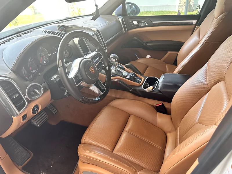 Clean Title Cayenne S63156541636611113
