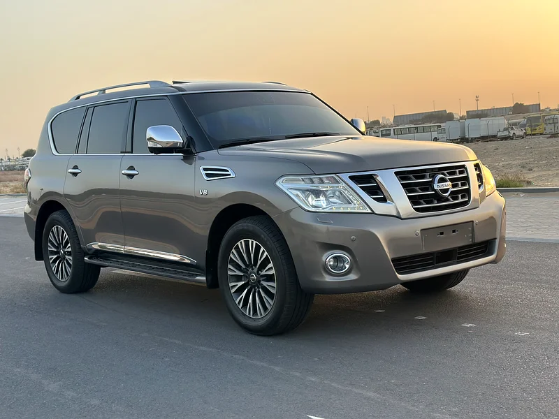 Nissan Patrol Platinum V8, 2015 LE, big engine63157442528131112