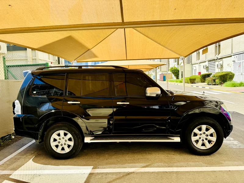 Top of Range GLS Pajero 2012 for urgent Sale63225696855683111