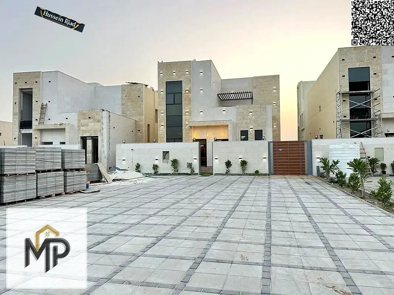 تشمل رسوم التسجيل فيلا للبيع على الشارع الرئيسي بالقرب من المسجد مباشرةً قرب طريق الشيخ محمد بن زايد.63899656611458111