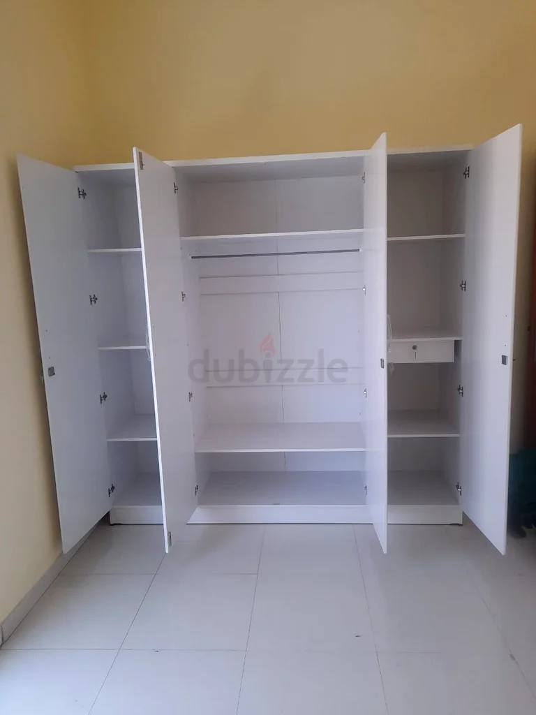 Stylish White Wardrobe with Mirrors - Perfect for Any Bedroom!63217324242945111