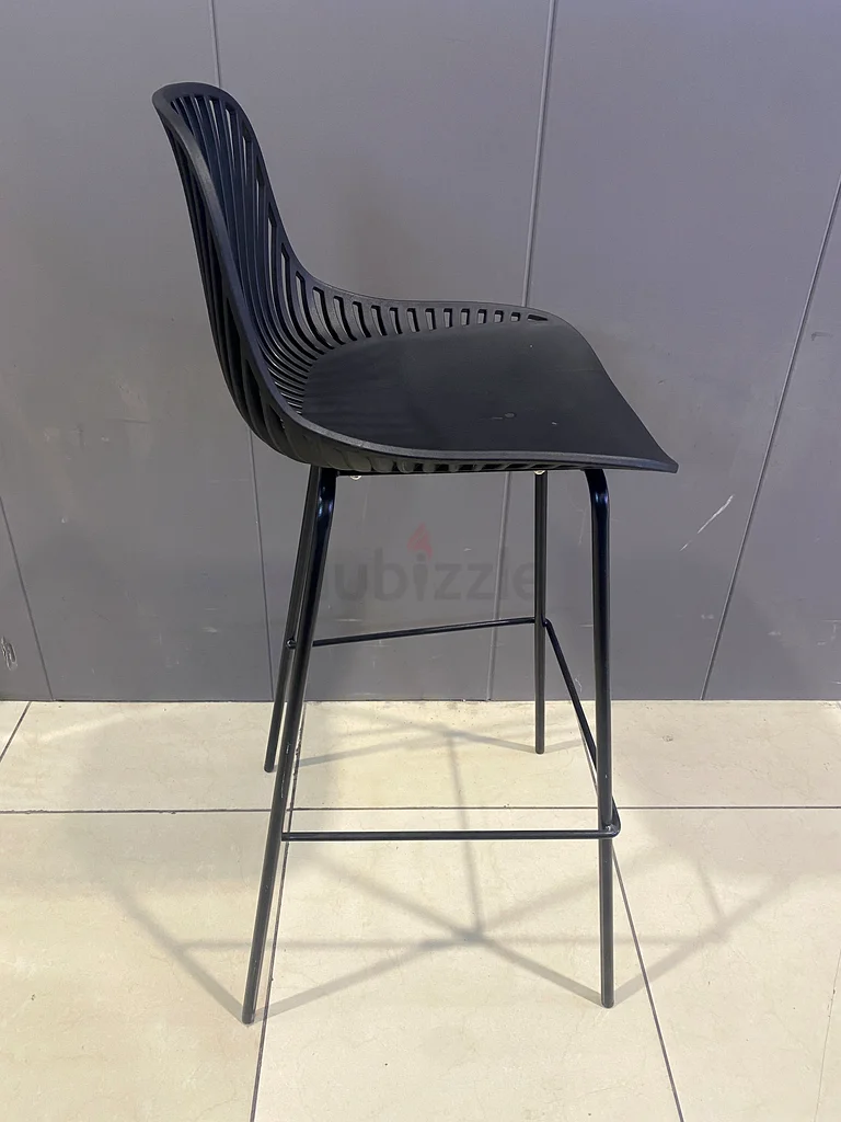 ك stool أسود من الألياف مع أرجل معدنية63180361257346111