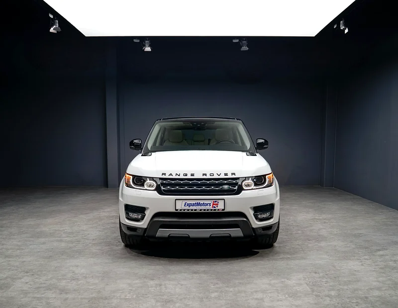 2,745x48 • 0% DP • 2017 Range Rover Sport SE Supercharged • Warranty Available • GCC •63158800199681114