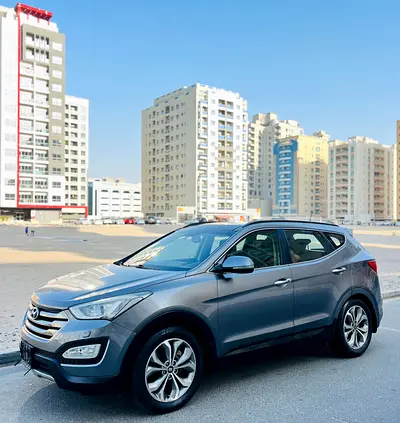 Hyundai Santa Fe With beige Interior for Sale in Dubai | dubizzle