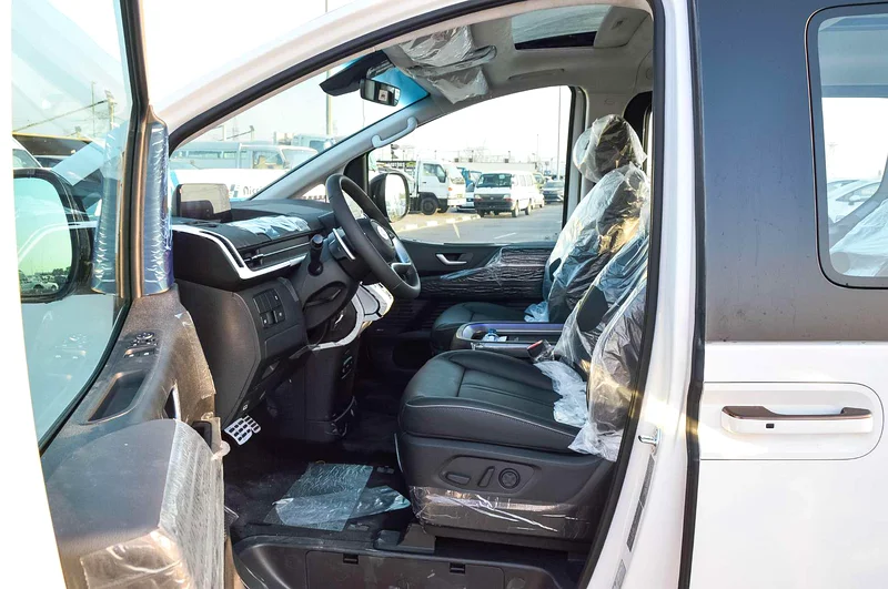 HYUNDAI STARIA 2.2L 4WD DIESEL MINIVAN 2025 | PRICE FOR EXPORT63175701193731114
