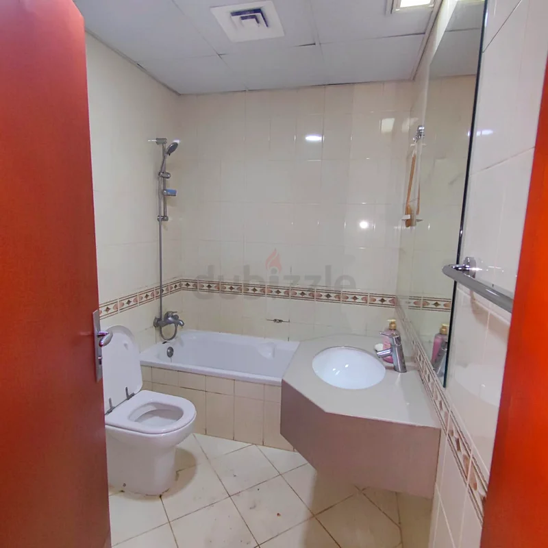 BedSpace Available for Executive Ladies near GGICO METRO63143499180161111