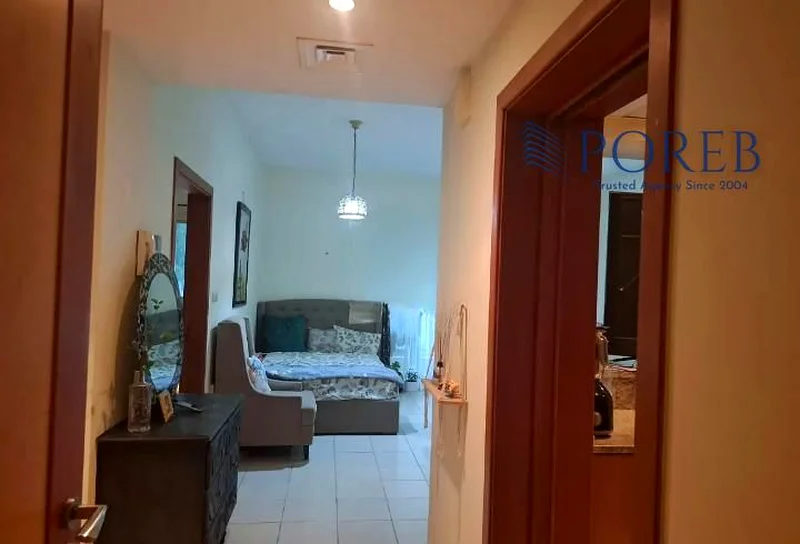 موقع ممتاز / سيُصبح فارغًا قريبًا / بدون تبريد62937619281026111