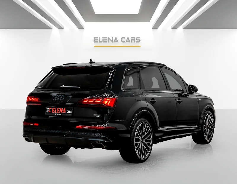 AUDI Q7 بackage S-Line - 2025 - 1,000 كم - 55 TFSI - ضمان وعقد صيانة - حالة جديدة بالكامل63171746515202112