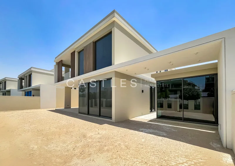 Exceptional Location | Large Layout |63734258084611111