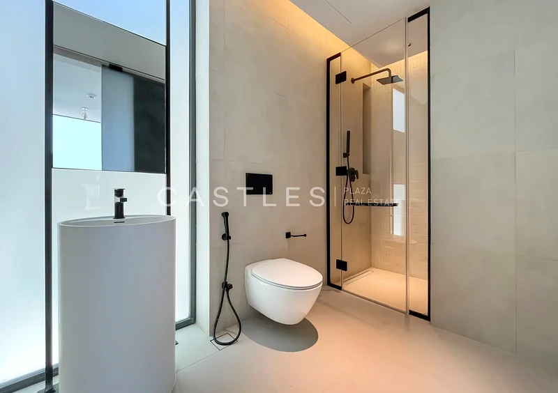 Exceptional Location | Large Layout |63734258084611112