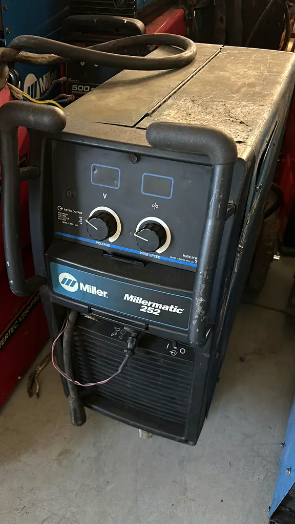 Project used welding machine in excellent working condition63258141817601112