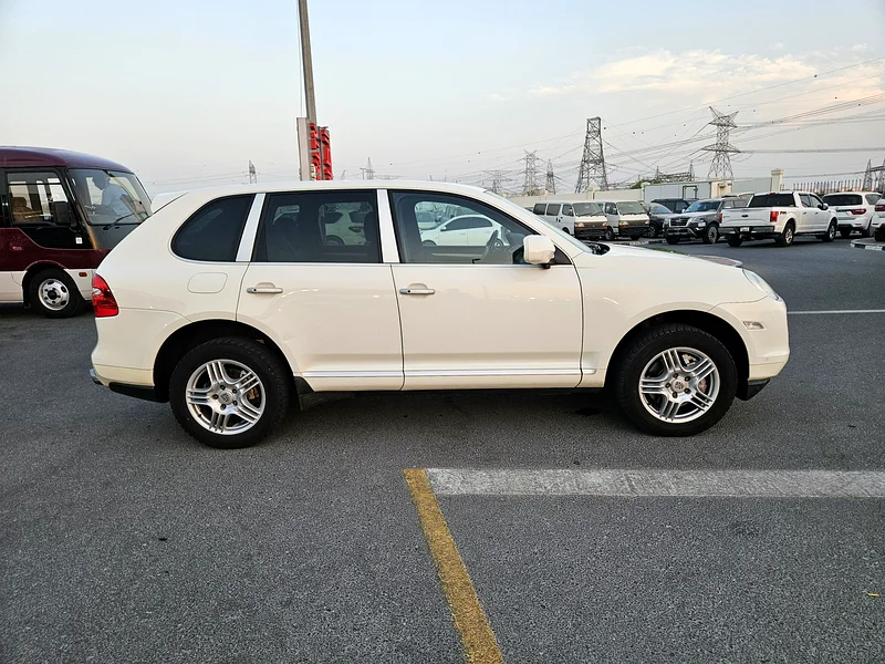 PORSCHE CAYENNE S V8 JAPAN IMPORTED63145815380481113