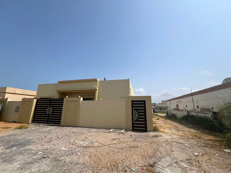 عقار للبيع، فيلا في جلفار مناسبة لبرنامج الشيخ زايد للإسكان63855678799617110