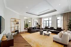 Beachfront 6BR Villa with Private Pool at the Palm