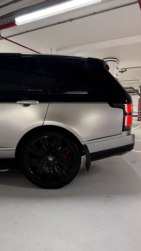 Range Rover Vogue Autobiography 2018-service history_GCC63158800325251114